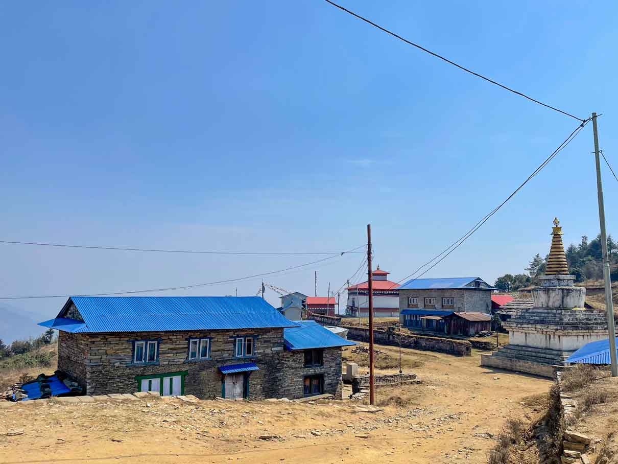 Trek from Dhap Bazaar 2,932m to Jhapre 2,921m