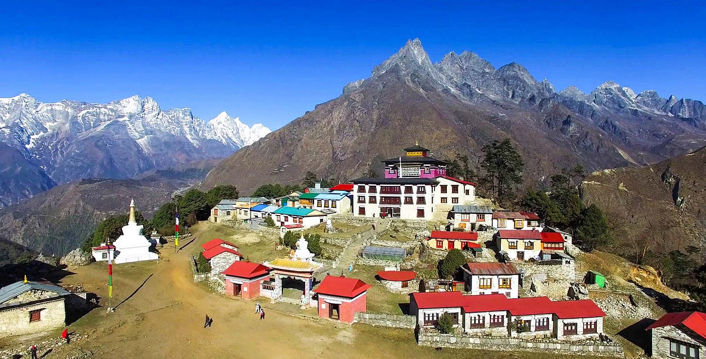 Trek from Junbesi 2,700m to Phaplu 2,413m