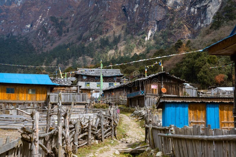 Acclimatization in Ghunsa (3,415 m)