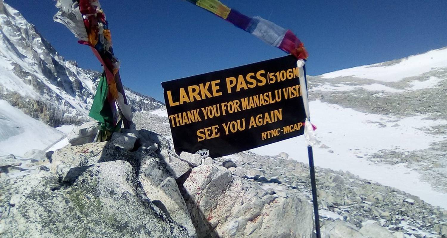 Trek from Dharamshala to Bimthang via Larkya La Pass (4,480-3,720m)