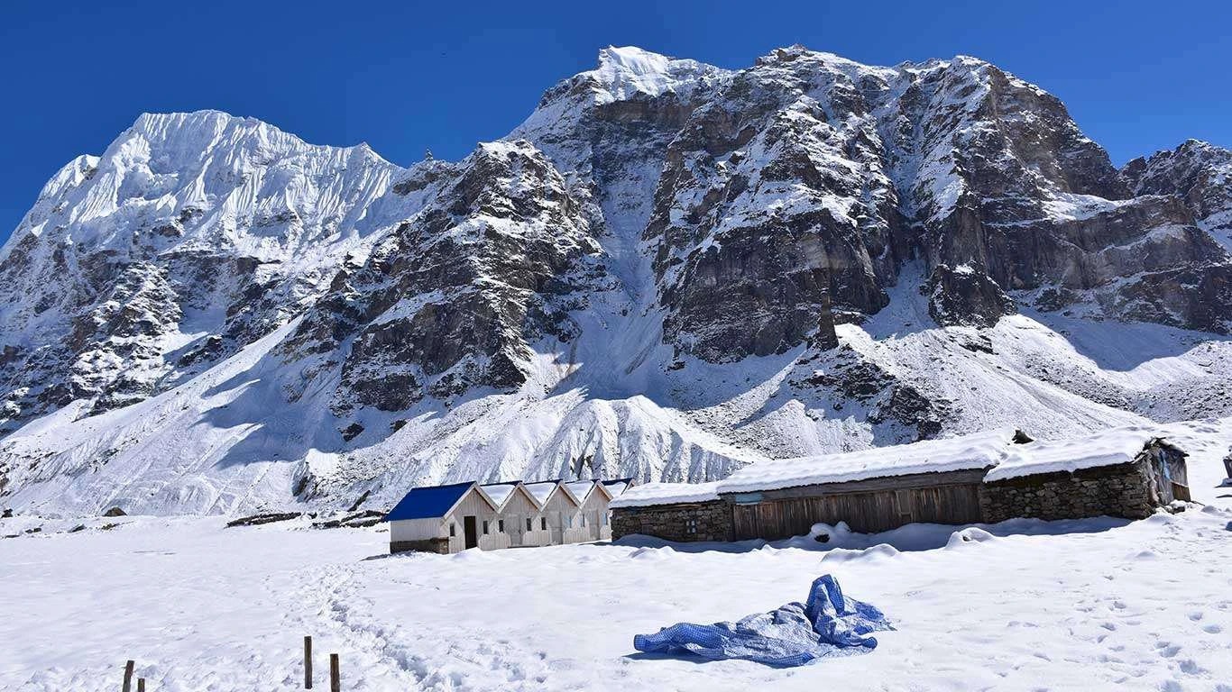 Trek from Lhonak to Kanchenjunga North Base Camp and return to Lhonak (4,792-5,140 m)