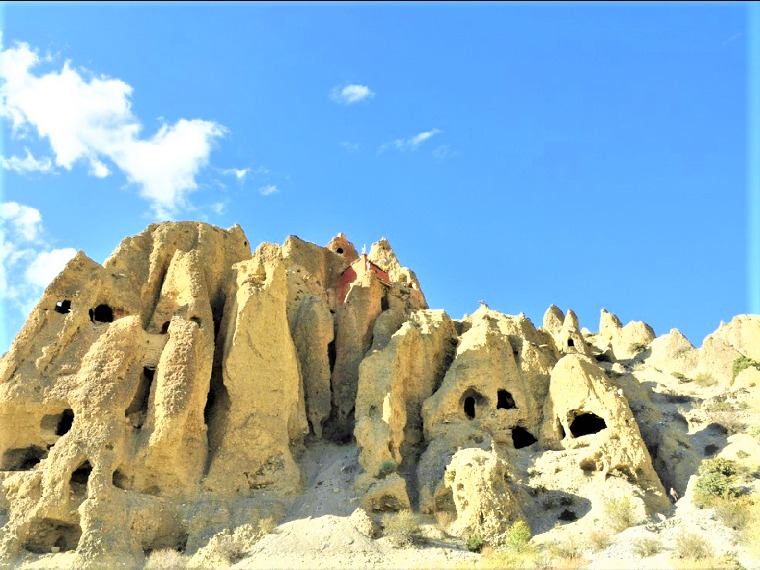 Trek to Luri Monastery and back to Ghiling (3,570m)