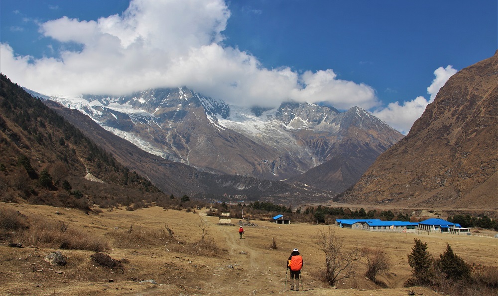 Trek from Lho to Samagaon (3,180-3,520m)