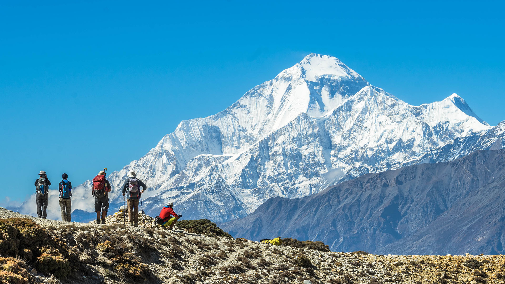 Explore Lo Manthang 3,840m